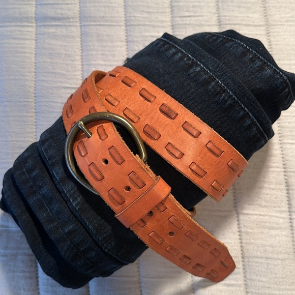 Banana Republic Accessories - New Banana Republic genuine leather belt